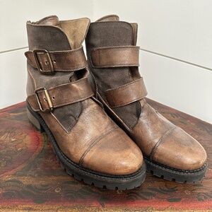 Casta Leather Ankle Boots